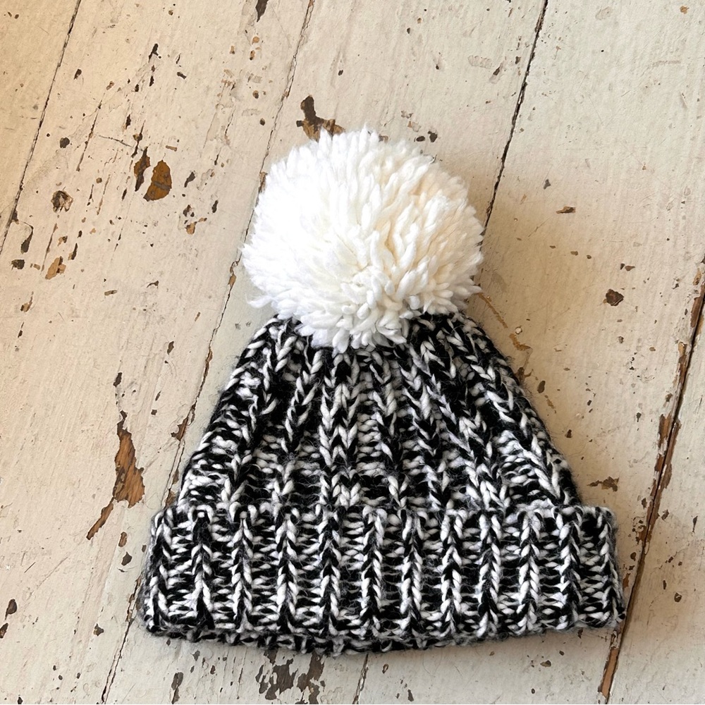 Portolano Chunky Knit Pom Pom Beanie Winter Hat
